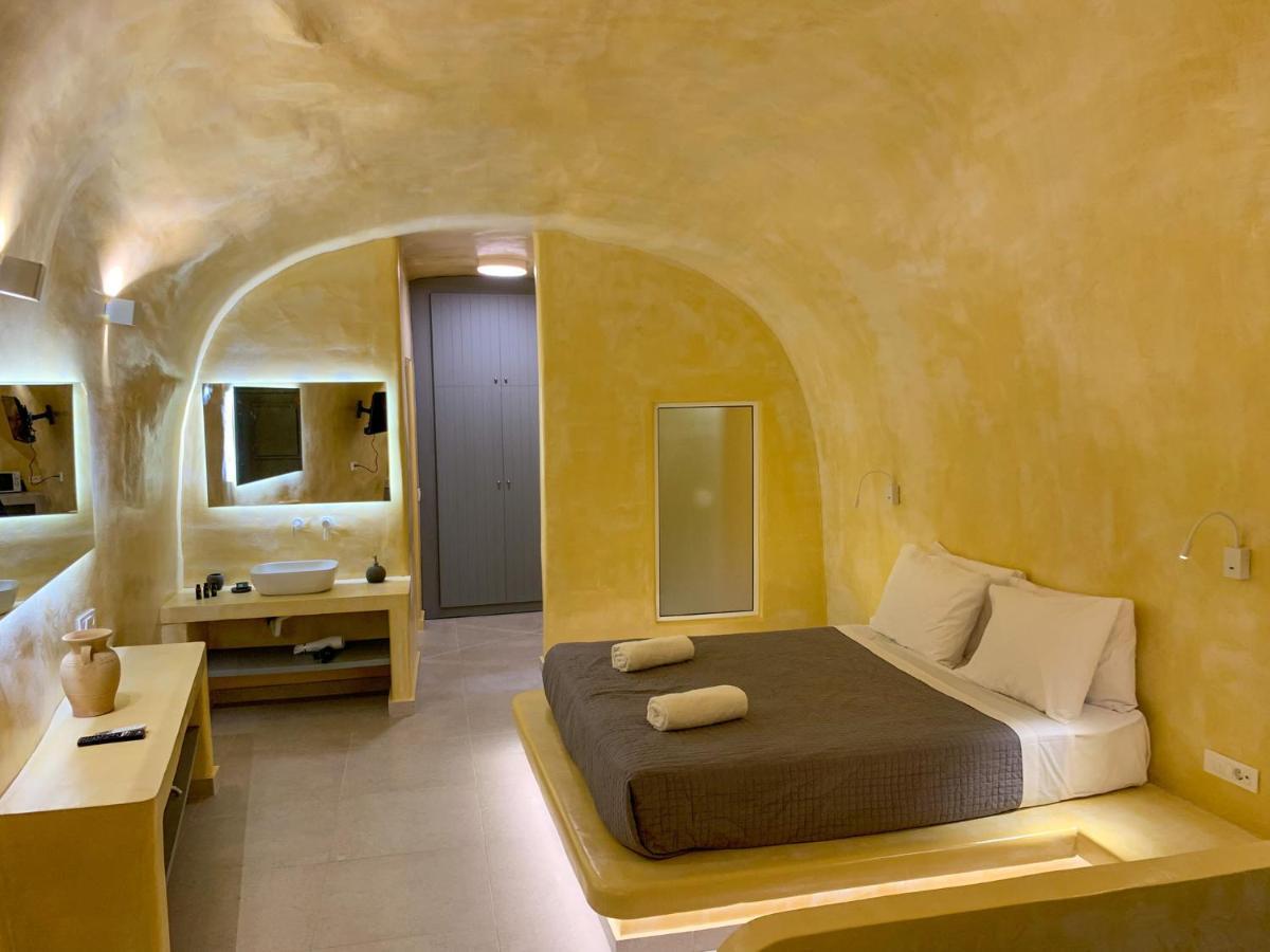 M Residence Santorini Conelia Cave サントリーニ エクステリア 写真