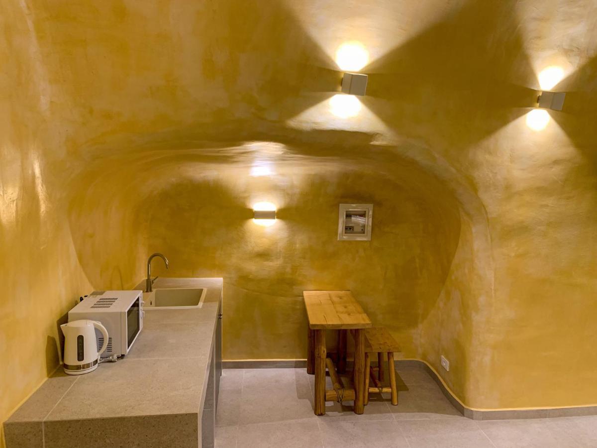 M Residence Santorini Conelia Cave サントリーニ エクステリア 写真