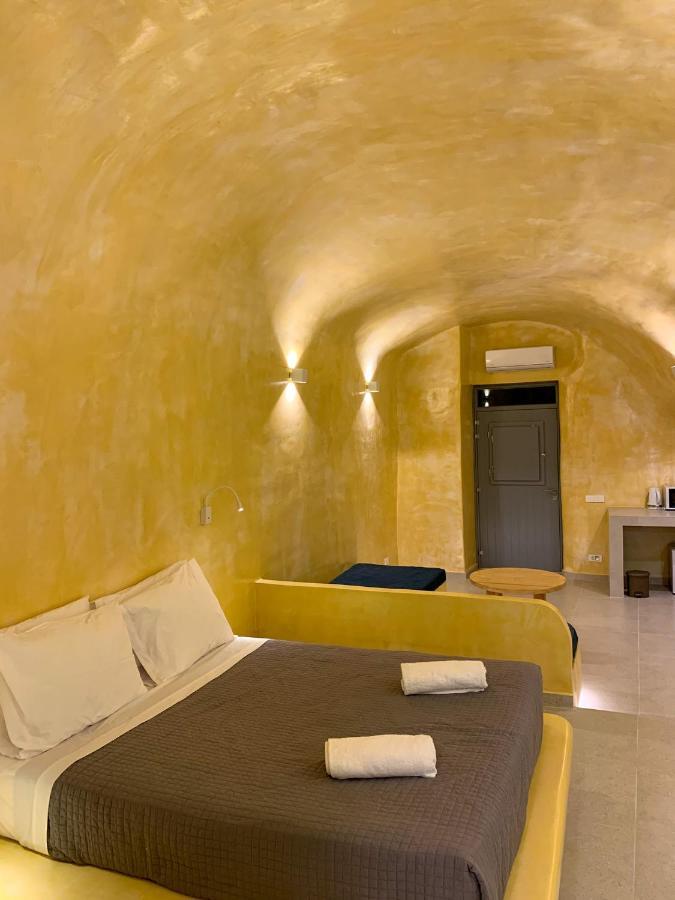 M Residence Santorini Conelia Cave サントリーニ エクステリア 写真